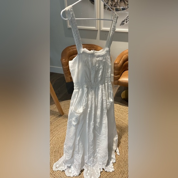 Brand: LoveShackFancy Size:6 Colour: White - Picture 2 of 6